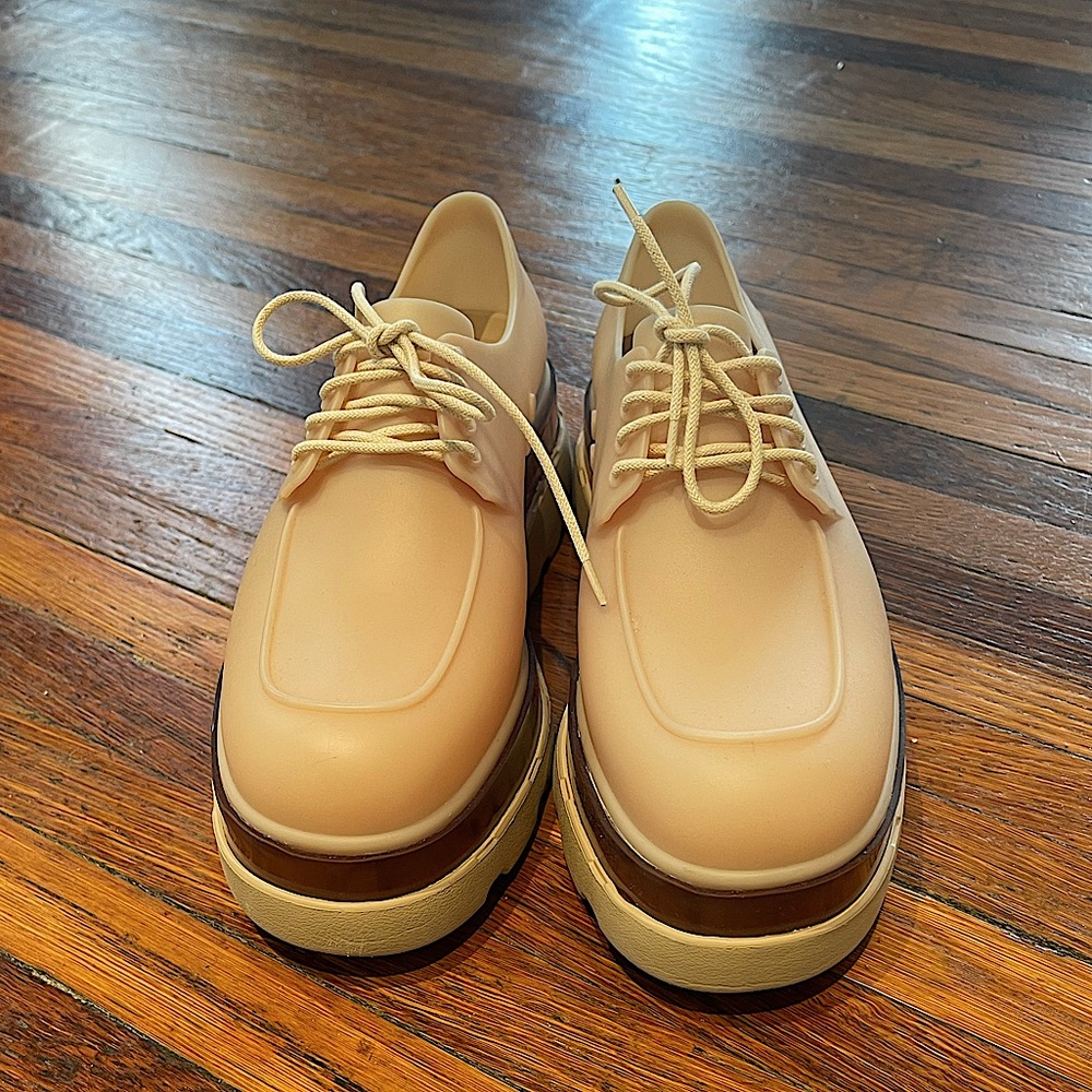 Melissa Light Pink Translucent Low Platform Sneakers. Size 8